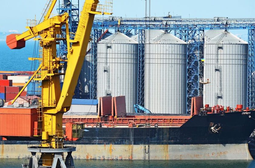 Ukrainian grain exports surge through ports
